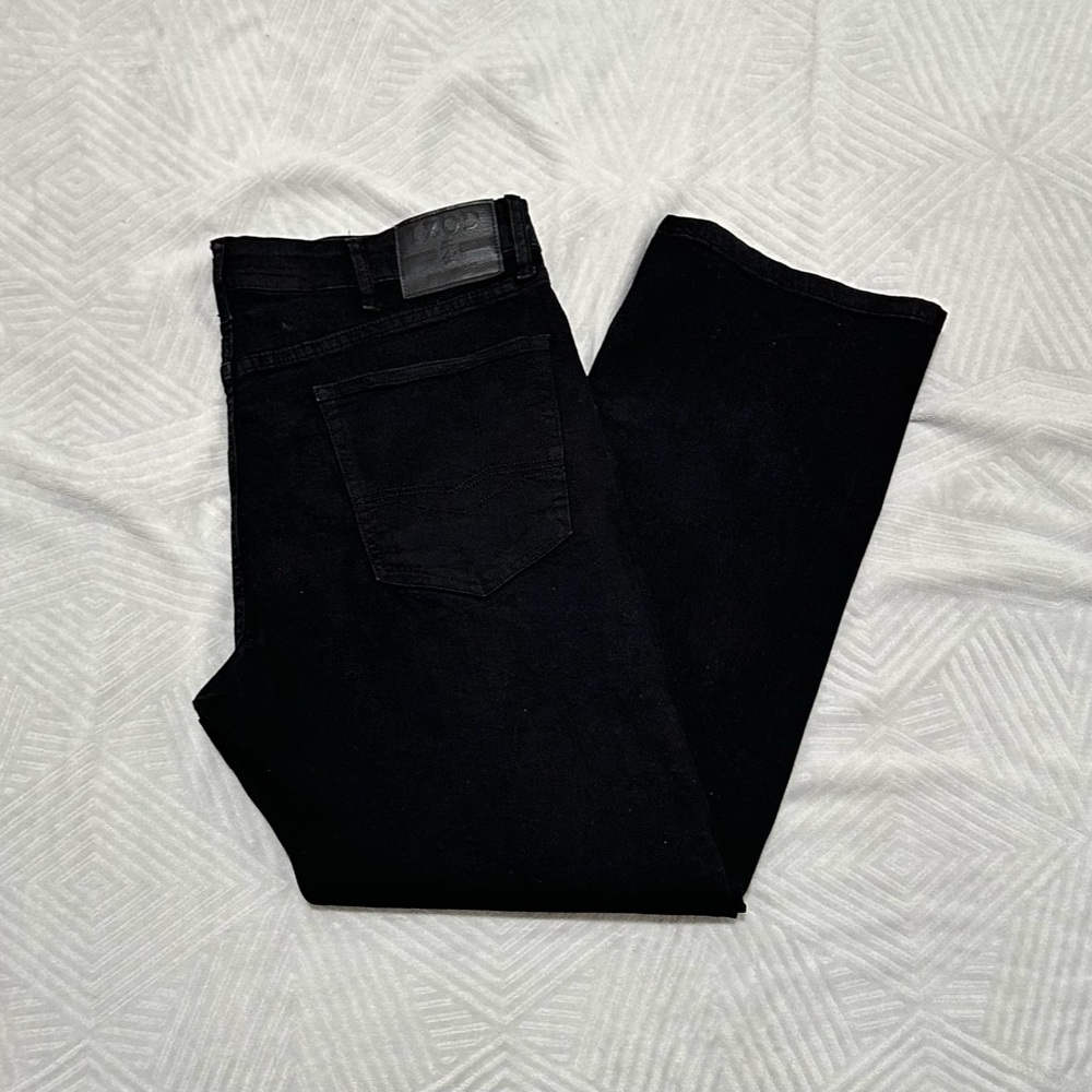 Men’s IZOD jeans Size 42x32